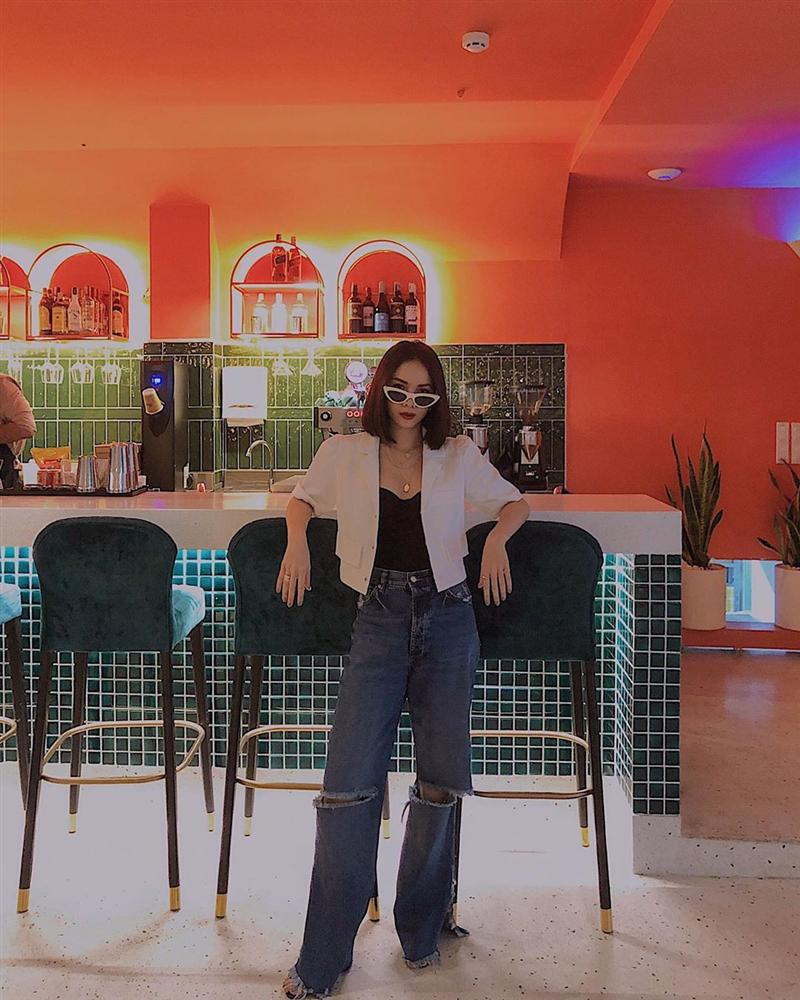 Có trong tay 5 items sau, bạn sẽ mặc chất và hack tuổi vi diệu như loạt mỹ nhân Việt ngoài tuổi băm”-15