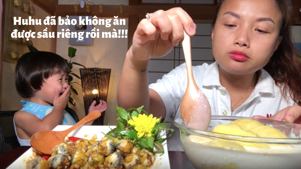 Trong chúng ta ai cũng có một người như bé Sa: Ngửi thấy mùi sầu riêng thôi đã chạy 8 hướng, huống gì là ăn thử-8