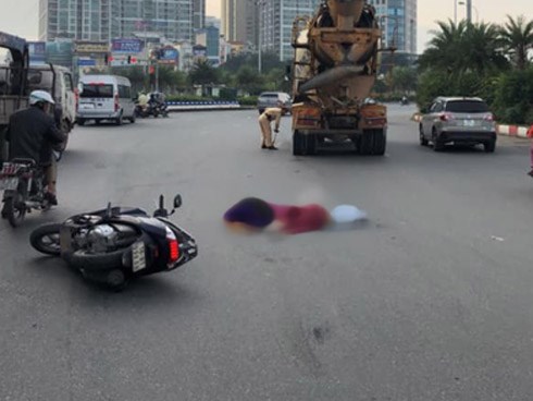 Va chạm với xe bồn vào giờ cao điểm, 2 người phụ nữ tử vong tại chỗ