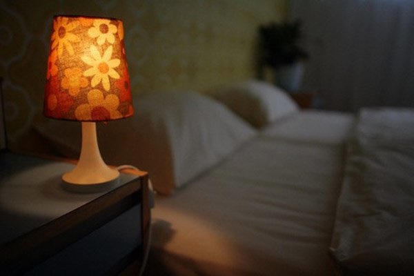 Một thói quen trước khi đi ngủ khiến vợ chồng khó có thai, trẻ dậy thì sớm dễ ốm đau-1