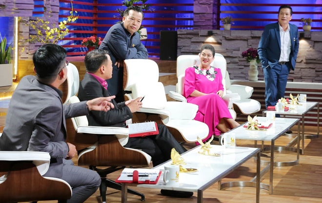 Cựu nhân viên Tiki gọi vốn 300.000 USD khiến bể cá mập đại chiến, phá luật Shark Tank-2