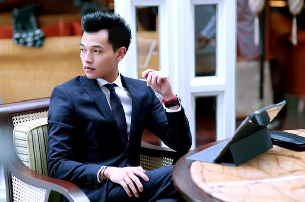 Bạn trai tin đồn của Tiểu Vy: Thiếu gia độc nhất nhà bà trùm giới làm đẹp, tay đào hoa từng hẹn hò nhiều Hoa hậu, Á hậu-2