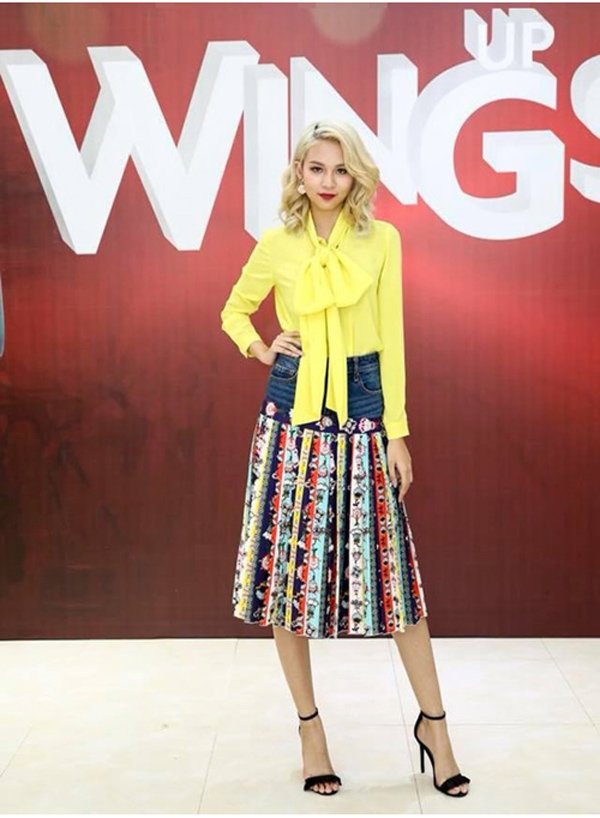 Sau Chi Pu, đến lượt Quỳnh Anh Shyn gây khó hiểu với quần 2 cạp lạ lùng-12