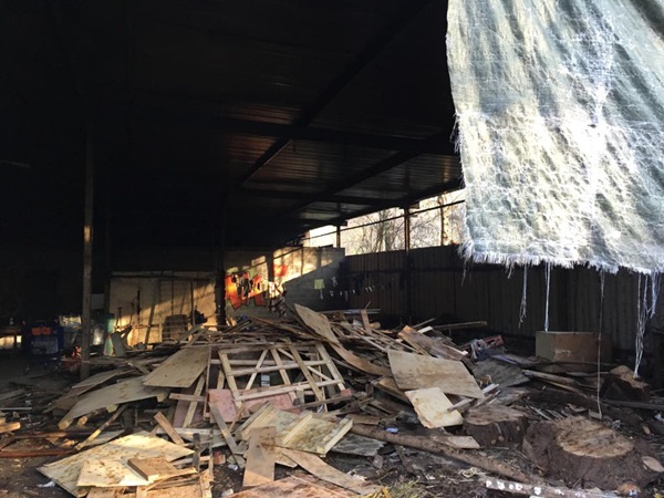 Nghi thức của người Việt trước các chuyến xe vượt biên mỗi đêm-3