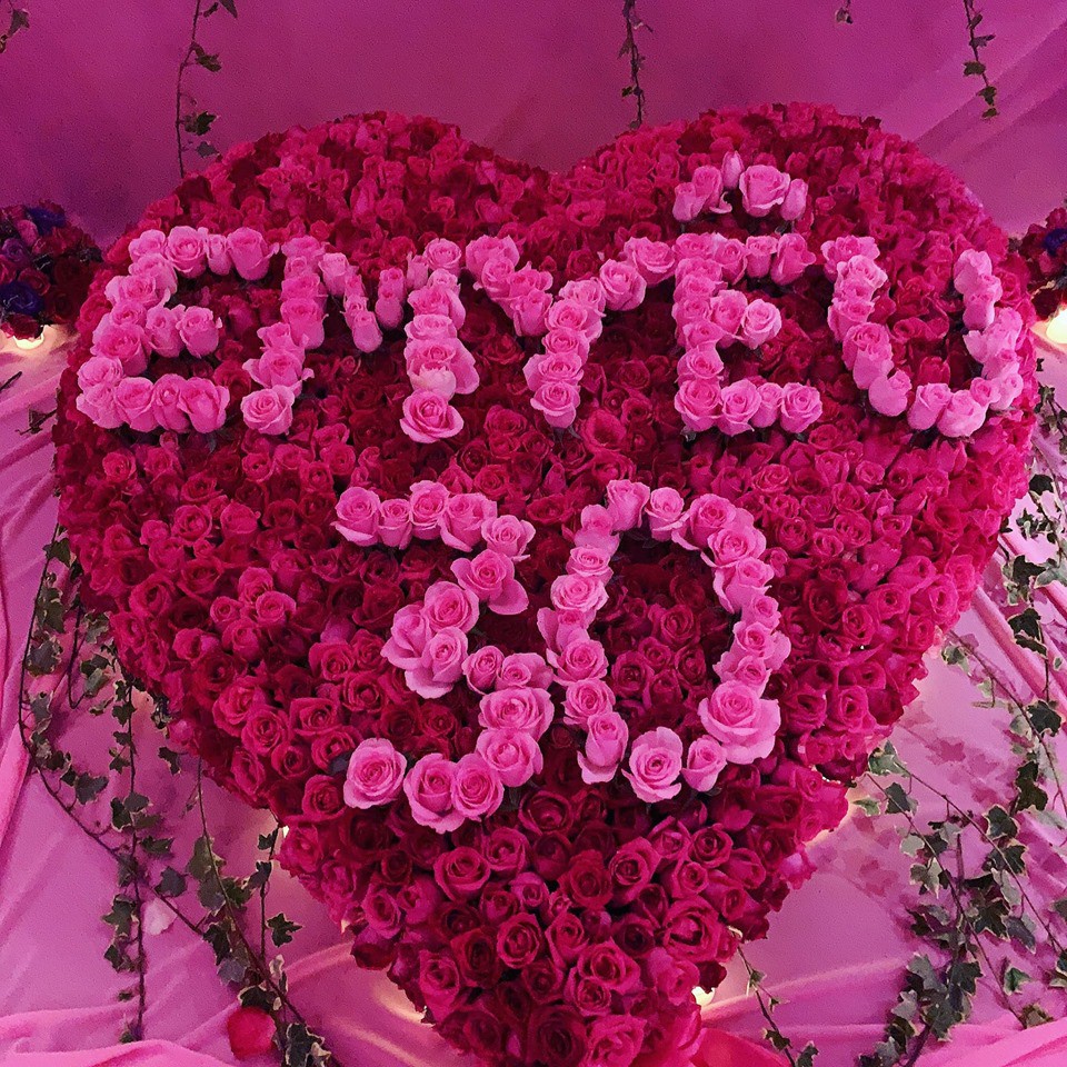 Đột nhiên đăng trạng thái nói về bạn trai, Ngọc Trinh đang muốn nhá hàng tin vui gì?-2