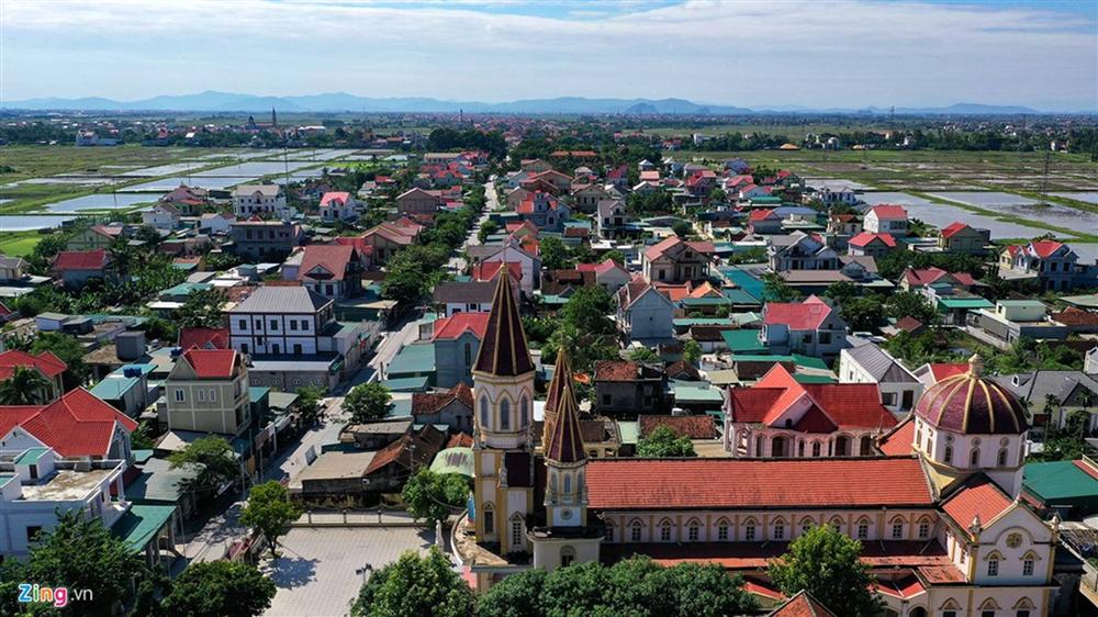 Biệt thự, xe sang ở xã có 1.500 người xuất khẩu lao động-1