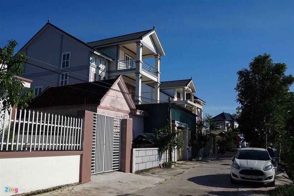 Biệt thự, xe sang ở xã có 1.500 người xuất khẩu lao động-10