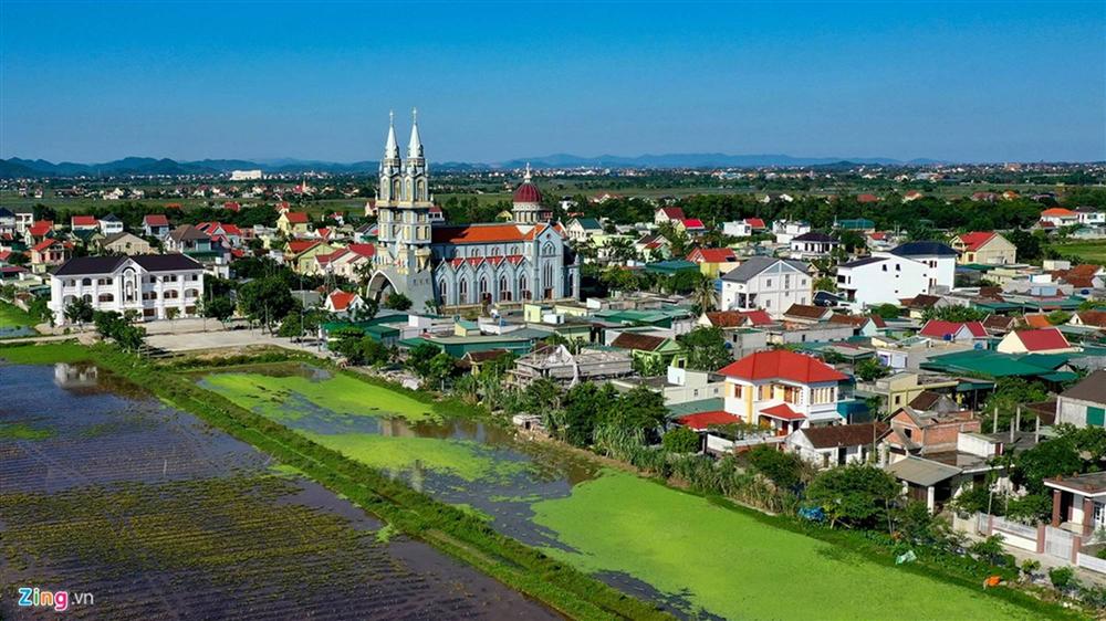 Biệt thự, xe sang ở xã có 1.500 người xuất khẩu lao động-6