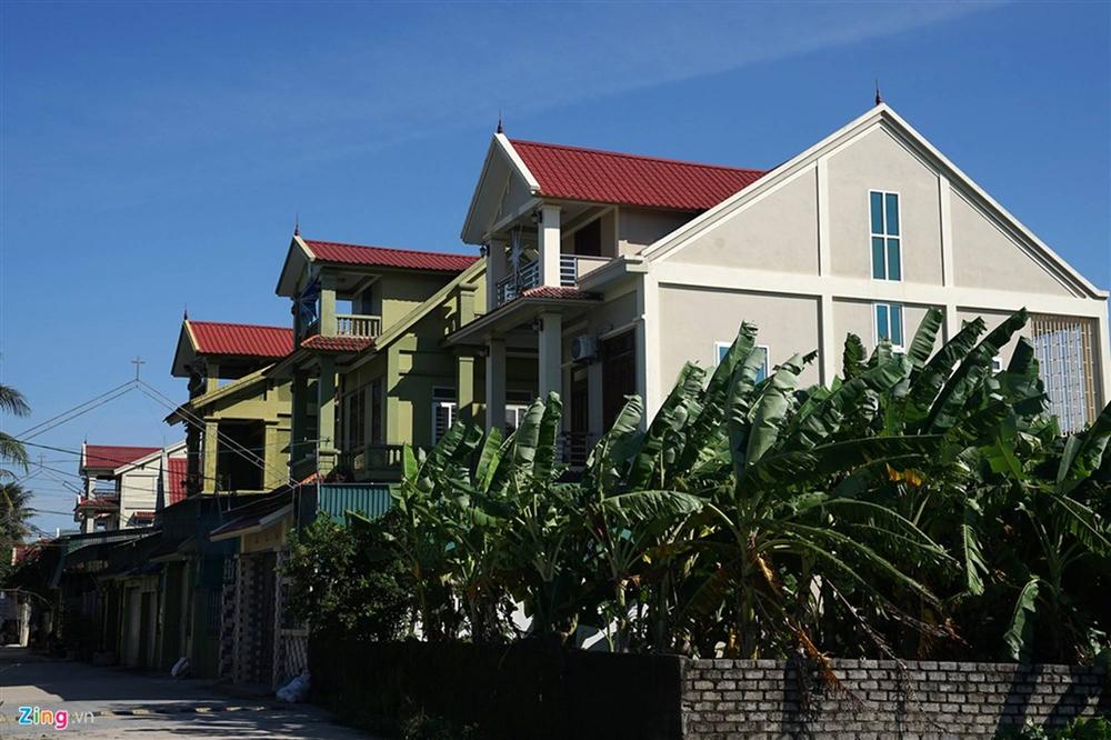 Biệt thự, xe sang ở xã có 1.500 người xuất khẩu lao động-7