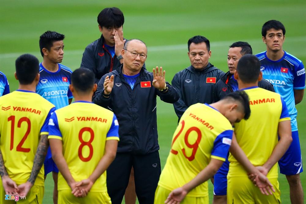 Văn Lâm hội quân tuyển Việt Nam sớm nhờ sự can thiệp của VFF-4