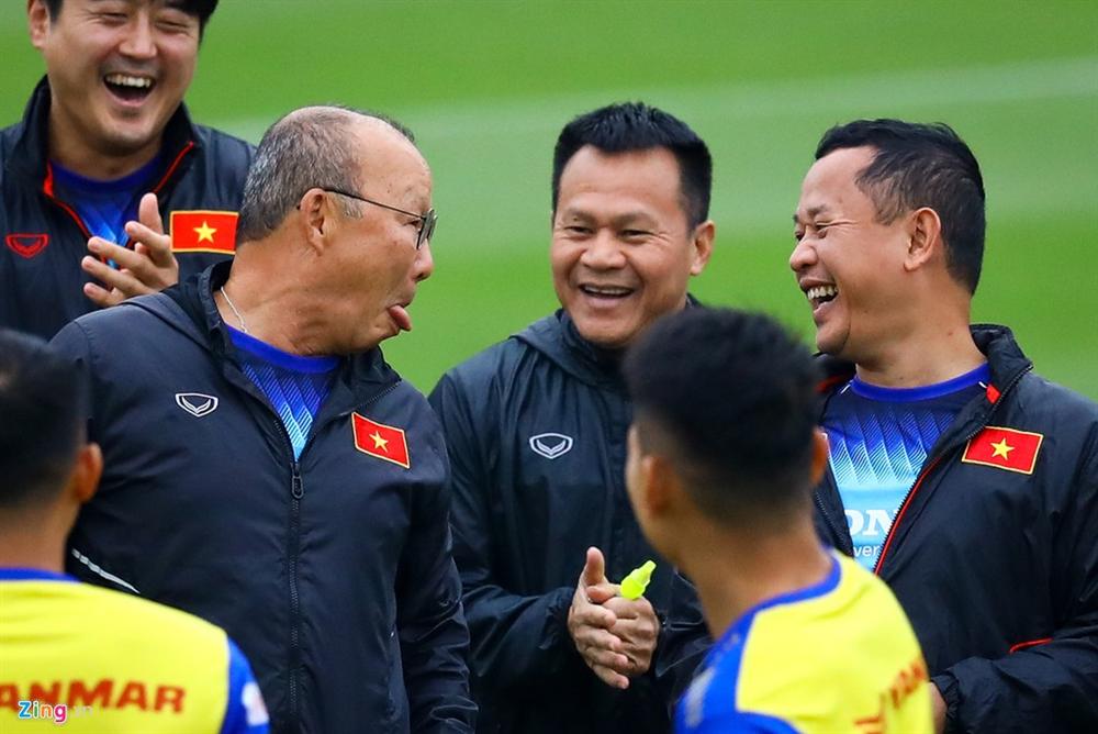 Văn Lâm hội quân tuyển Việt Nam sớm nhờ sự can thiệp của VFF-5