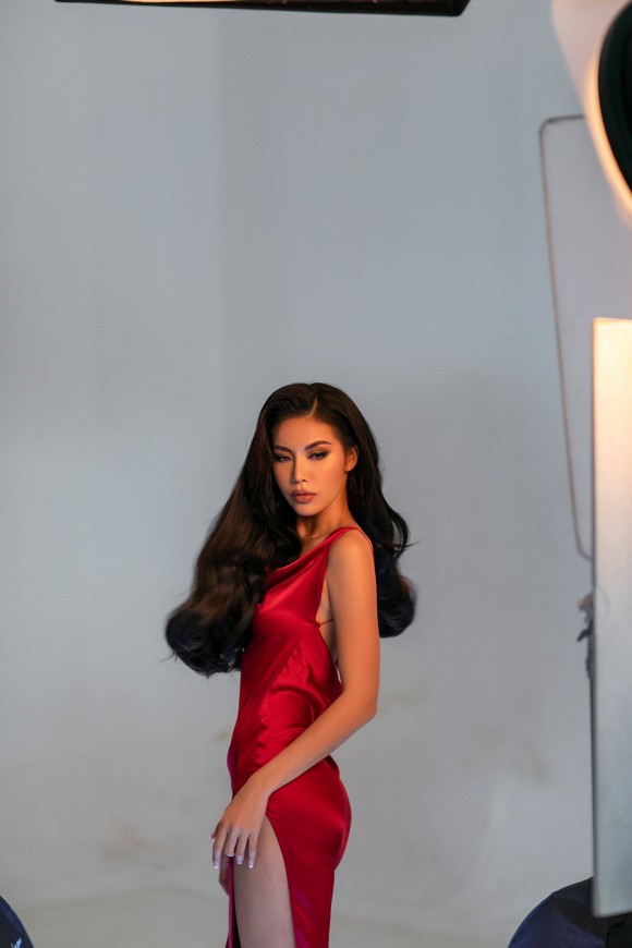 Minh Tú up ảnh sương sương trong hậu trường nhận cơn mưa lời khen vì quá đẹp-4