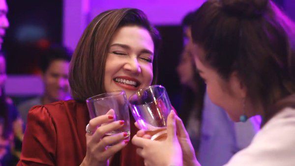 Lúc mình quằn quại trong phòng sinh, ở ngoài mẹ chồng tuyên bố một câu khiến mình chỉ muốn chạy ra ôm bà một cái thật chặt để cảm ơn-2