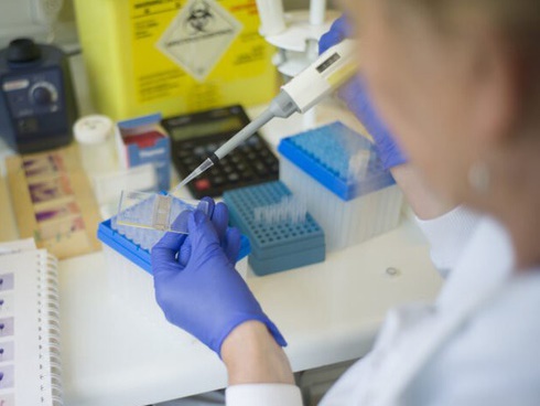 Đi xin tinh trùng về thụ thai, con lớn mẹ mới ngỡ ngàng danh tính bố đứa trẻ cực xịn-2