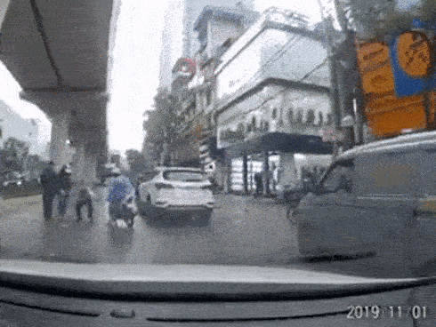 Nam tài xế thất thần khi đánh rơi 210 triệu đồng của công ty ngày cận Tết: Mất số tiền này thì cả gia đình chẳng còn Tết nữa-3