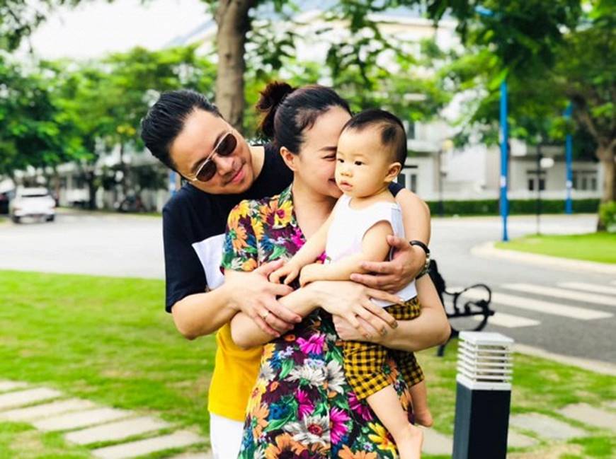 Đinh Ngọc Diệp tung những khoảnh khắc cực yêu của con trai nhân ngày sinh nhật 1 tuổi-6