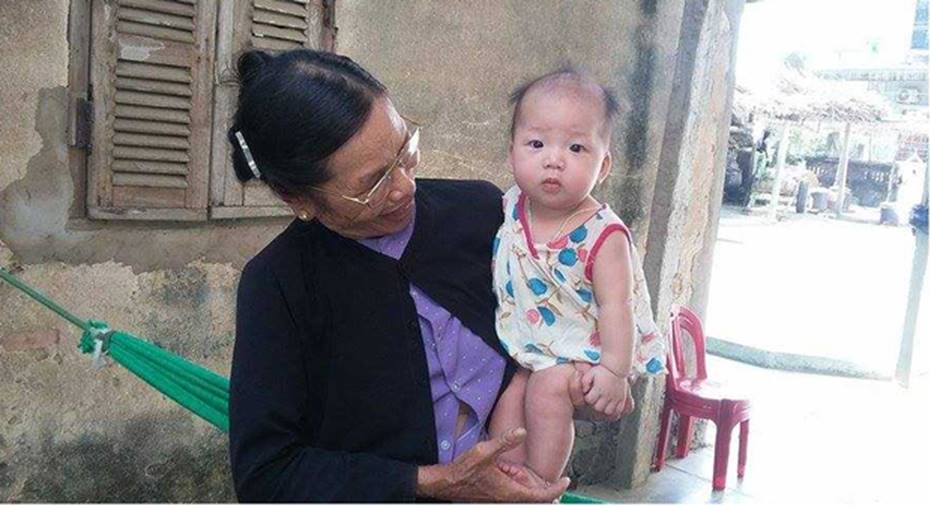 Đằng sau những căn nhà bạc tỷ ở làng xuất khẩu lao động Hà Tĩnh: Nước mắt, trốn chạy, và những phận người nằm lại nơi xứ xa-3