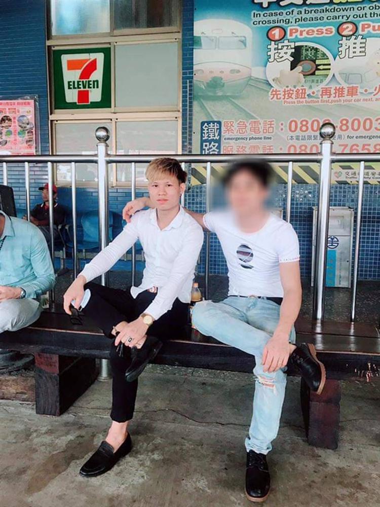 Đằng sau những căn nhà bạc tỷ ở làng xuất khẩu lao động Hà Tĩnh: Nước mắt, trốn chạy, và những phận người nằm lại nơi xứ xa-22