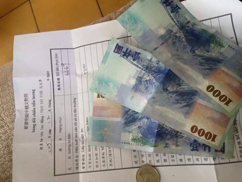 Đằng sau những căn nhà bạc tỷ ở làng xuất khẩu lao động Hà Tĩnh: Nước mắt, trốn chạy, và những phận người nằm lại nơi xứ xa-23