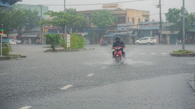 Miền Trung có thể đón cơn bão mới trong tuần tới-1