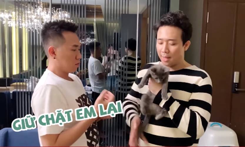 Chỉ qua một clip, vợ chồng Trấn Thành - Hari Won gây bất ngờ vì độ lật mặt đáng sợ với chính nhân vật được cặp đôi chăm sóc lâu nay-1