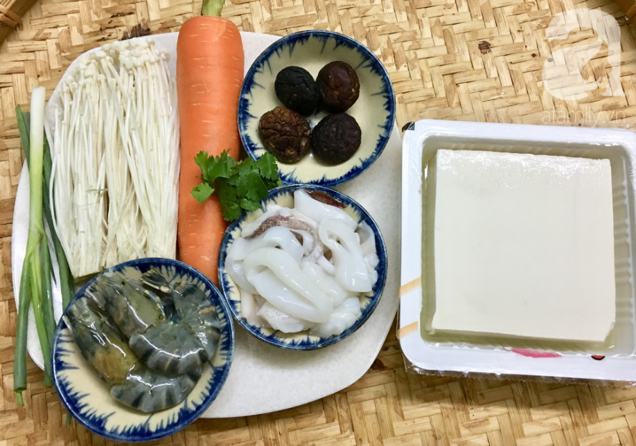 Cuối tuần đổi món cho cả nhà với đậu hũ hải sản hấp giấy bạc siêu lạ miệng-1