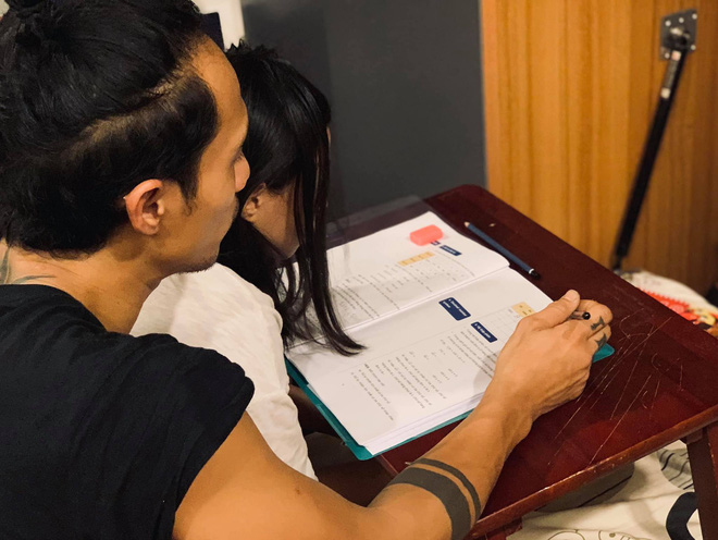 Phạm Anh Khoa trở lại sóng truyền hình sau hơn 1 năm vướng scandal bị tố gạ tình?-5