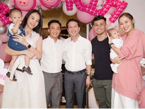 Vợ chồng Cường Đô la tậu Porsche gần 8 tỷ-9