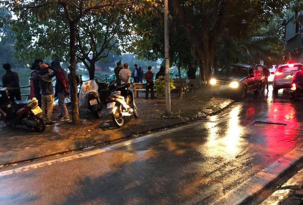 Hà Nội: Phát hiện thi thể nữ nổi trên hồ Yên Hoa-1