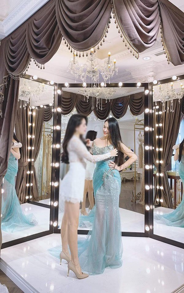 Mới sinh con chưa lâu, bà xã Tuấn Hưng đã liên tục diện đồ gợi cảm, khoe dáng nuột nà-4