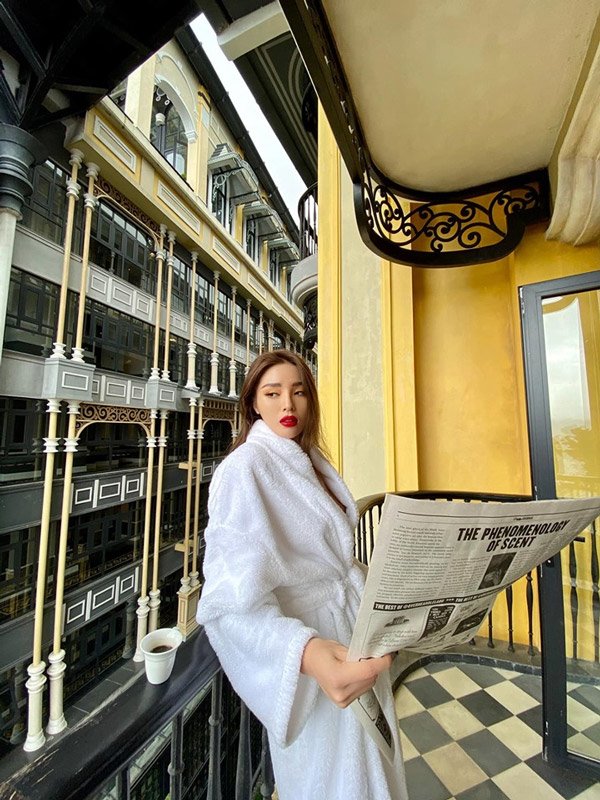 Chỉ diện áo choàng tắm, Phạm Hương, Hà Hồ, Tú Anh vẫn hớp hồn phái mạnh-11