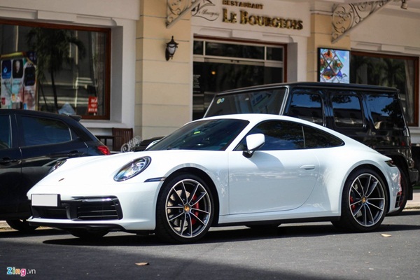 Vợ chồng Cường Đô la tậu Porsche gần 8 tỷ-2