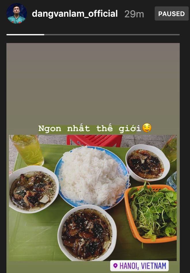 Ấm áp như ông bố trẻ Bùi Tiến Dũng: Gác lại mọi cuộc vui, về nhà phụ vợ chăm con gái trong ngày tuyển Việt Nam nghỉ tập-3