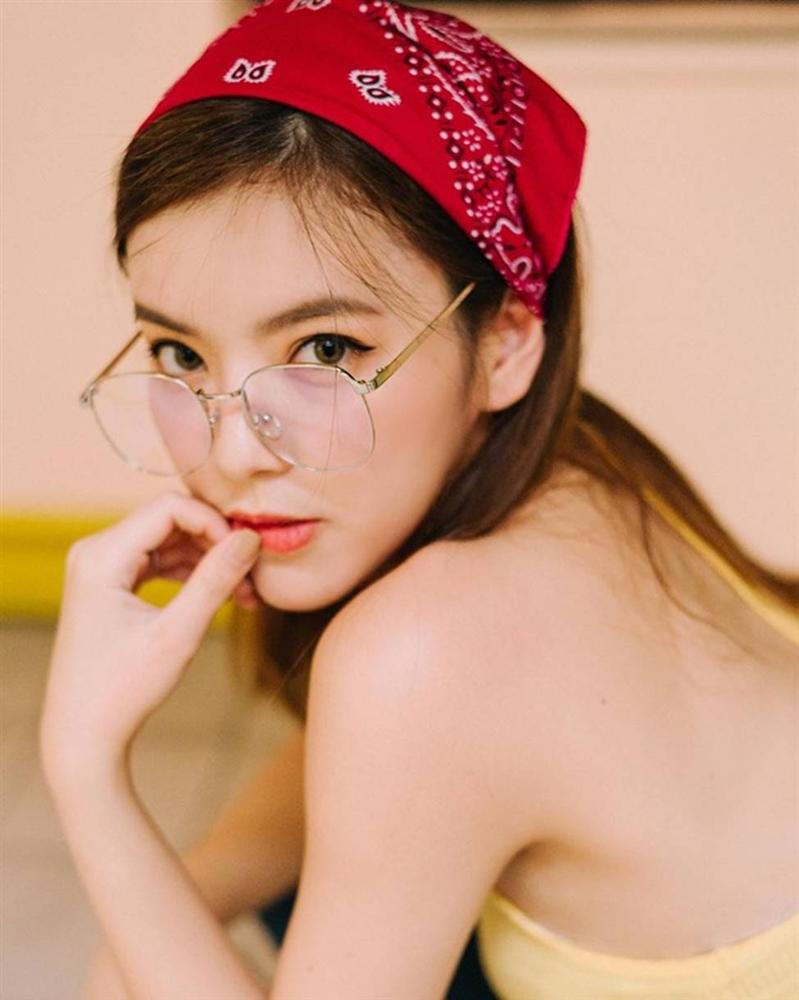 Vẻ đẹp nữ tính của 2 bông hồng lai Việt - Thái nhờ tập gym-13