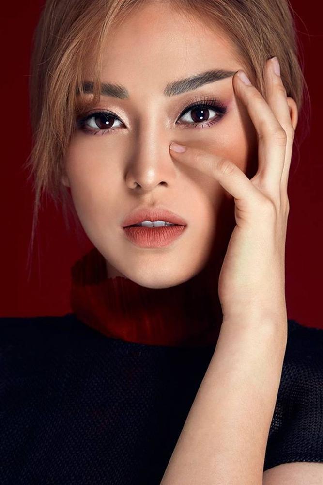 Bị sốt cao, Tường San vẫn gợi cảm khi chụp váy dạ hội ở Hoa hậu Quốc tế-10