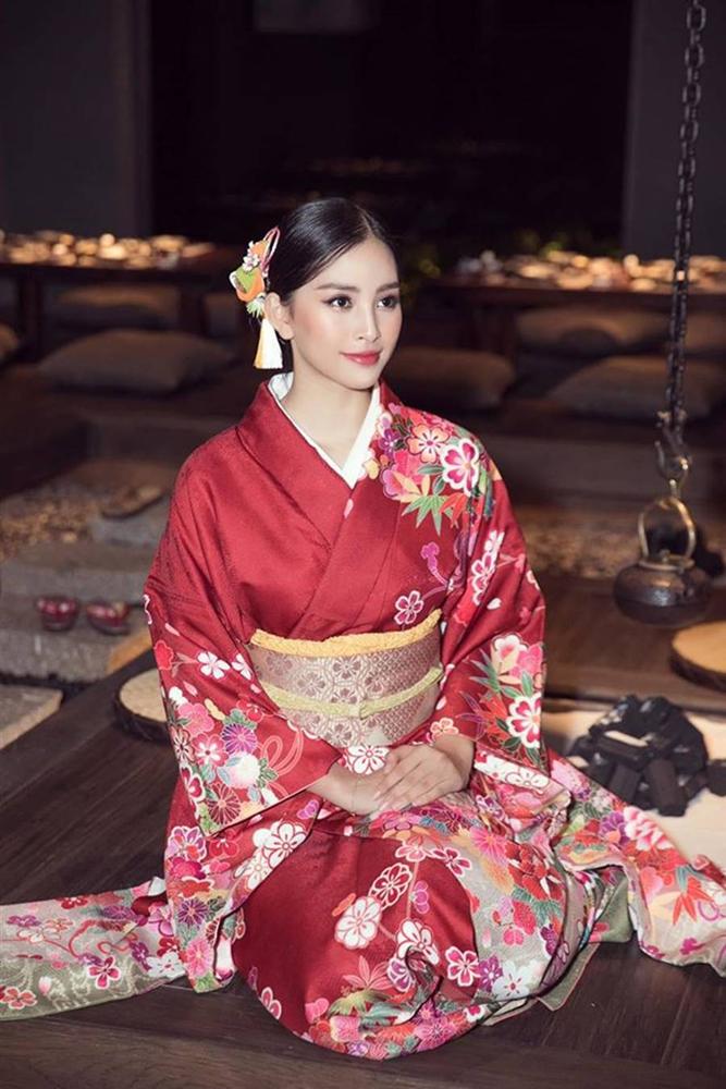 Bị sốt cao, Tường San vẫn gợi cảm khi chụp váy dạ hội ở Hoa hậu Quốc tế-6