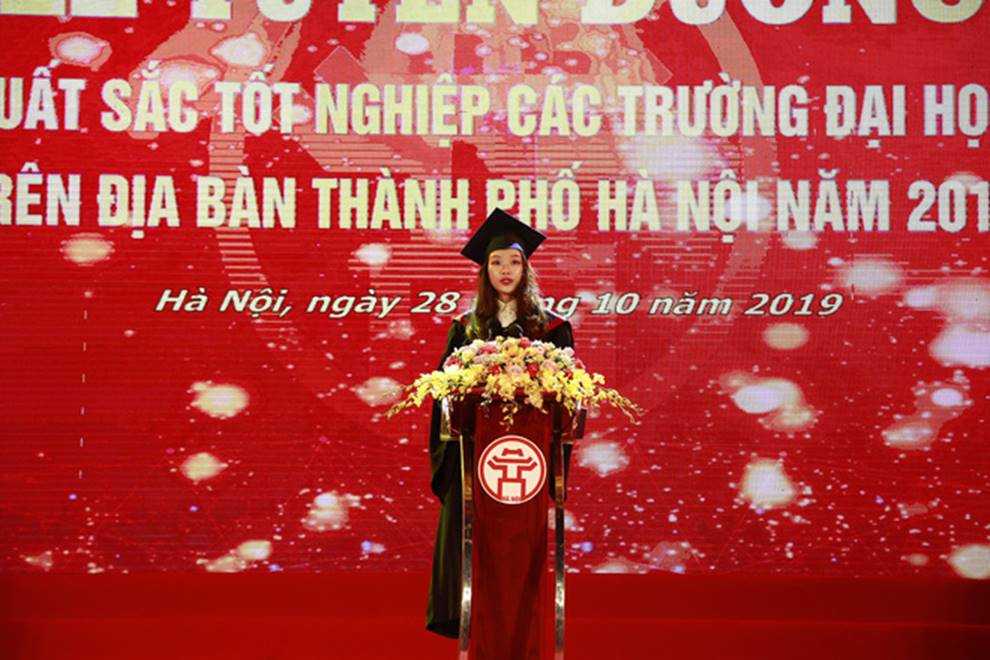 Thủ khoa xinh đẹp trường Kinh tế Quốc dân khiến dân tình choáng váng vì thành tích học tập siêu đỉnh, học 3.5 năm đã tốt nghiệp-3