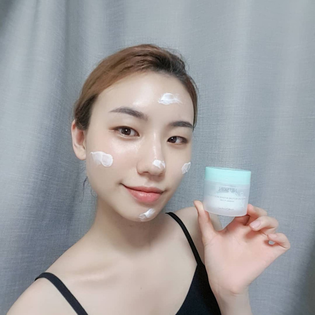 Dùng riêng biệt kem dưỡng ban ngày – ban đêm là siêu bí kíp giúp da bạn đẹp lên bội phần và trẻ mãi với thời gian-4