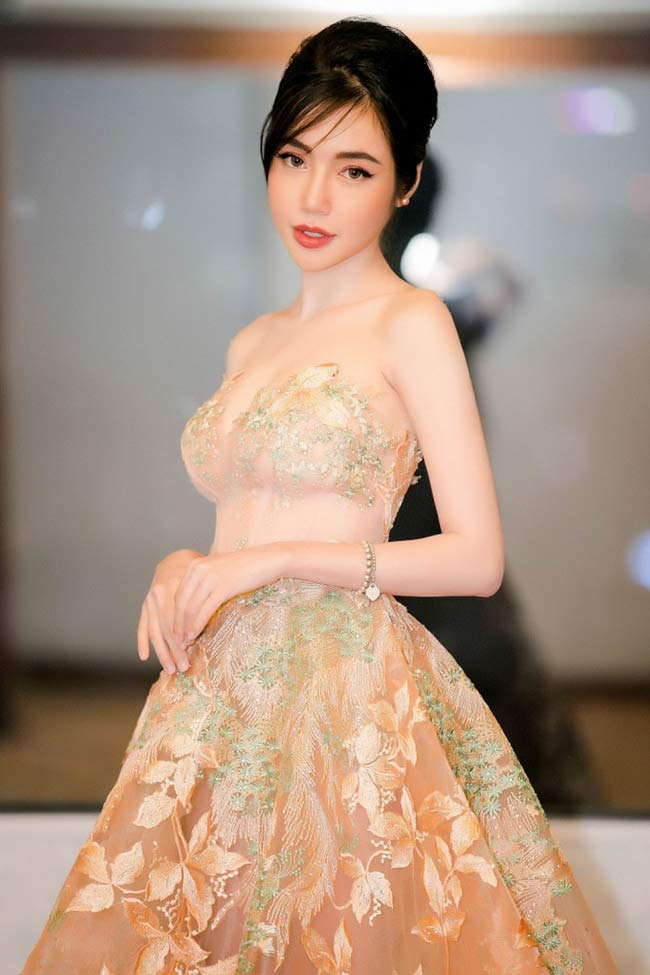 Eo siêu nhỏ khó tin dù đã sinh con, 2 mỹ nhân Nam Bộ khổ vì tin đồn cắt xương-13