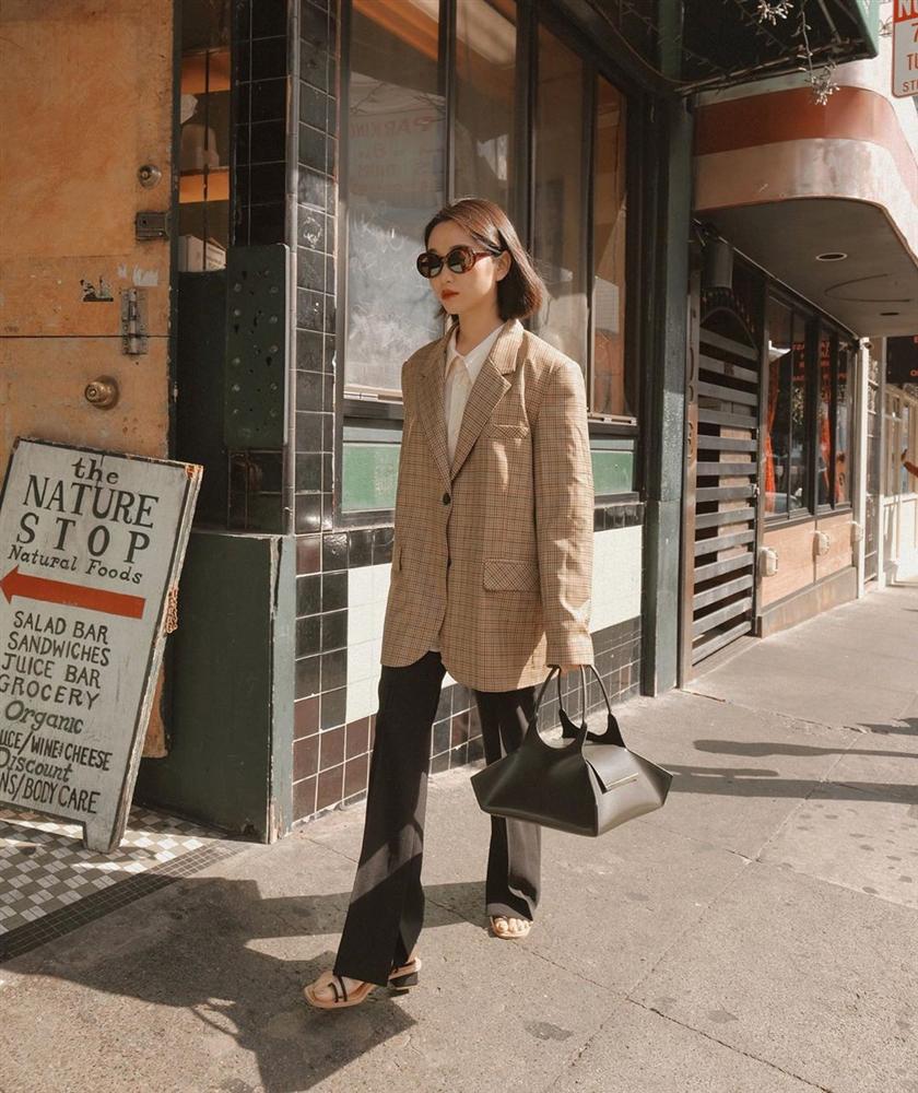 Trời nắng gió khó lường, chị em cứ diện áo sơ mi theo 4 công thức sau là đã sành điệu vô đối-9