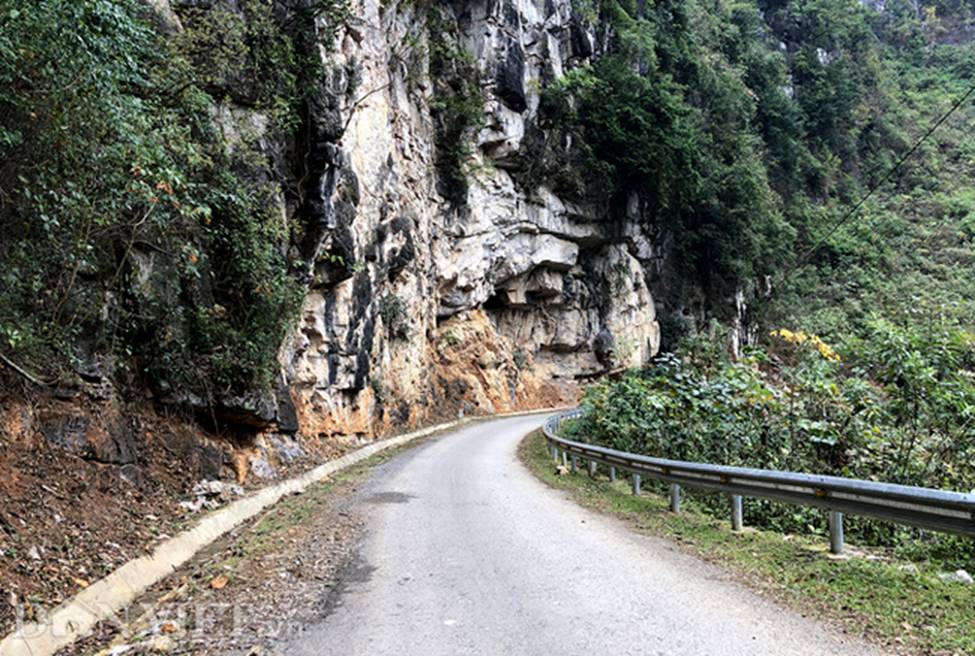 Ảnh: Con đèo 14 khúc cua tay áo hùng vỹ bậc nhất vùng núi Đông Bắc-2