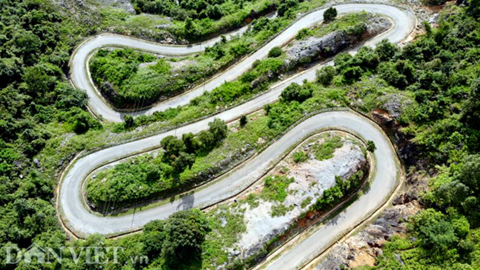 Ảnh: Con đèo 14 khúc cua tay áo hùng vỹ bậc nhất vùng núi Đông Bắc-4