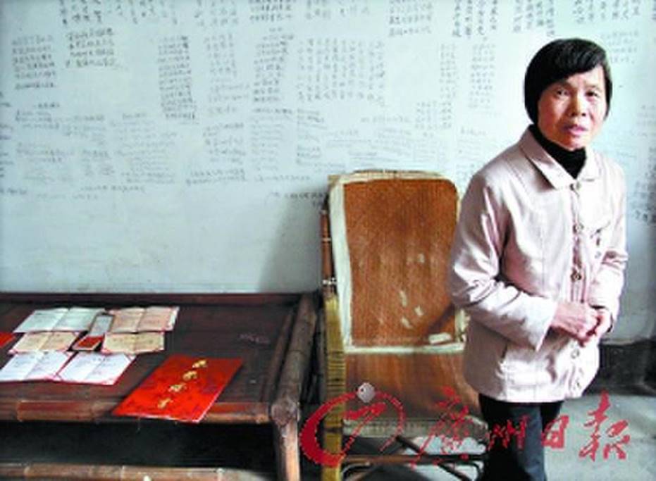 Cuộc đời thần đồng Trung Quốc bị hủy hoại vì sự bao bọc của người mẹ: 17 tuổi đã học thạc sĩ nhưng ăn phải có người đút, đánh răng cũng tận giường-2