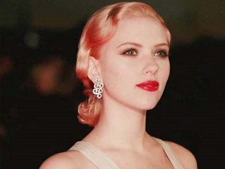 Vẻ đẹp thời thiếu nữ của Scarlett Johansson