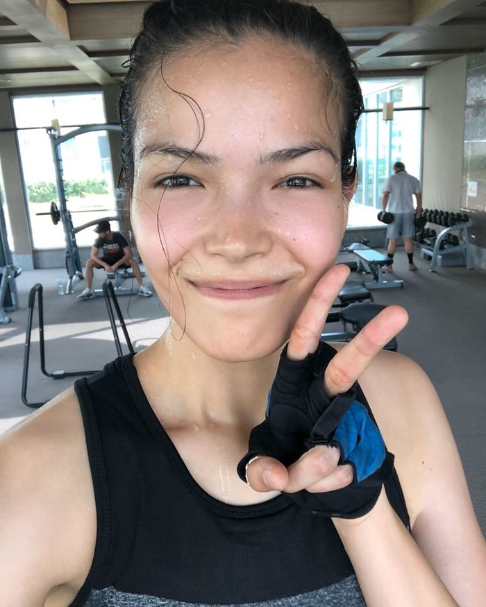 Mặt mộc của thí sinh Miss Universe 2019: Hoàng Thùy lộ vết thâm mụn, Puerto Rico dày đặc tàn nhang, Philippines đẹp phát hờn-5