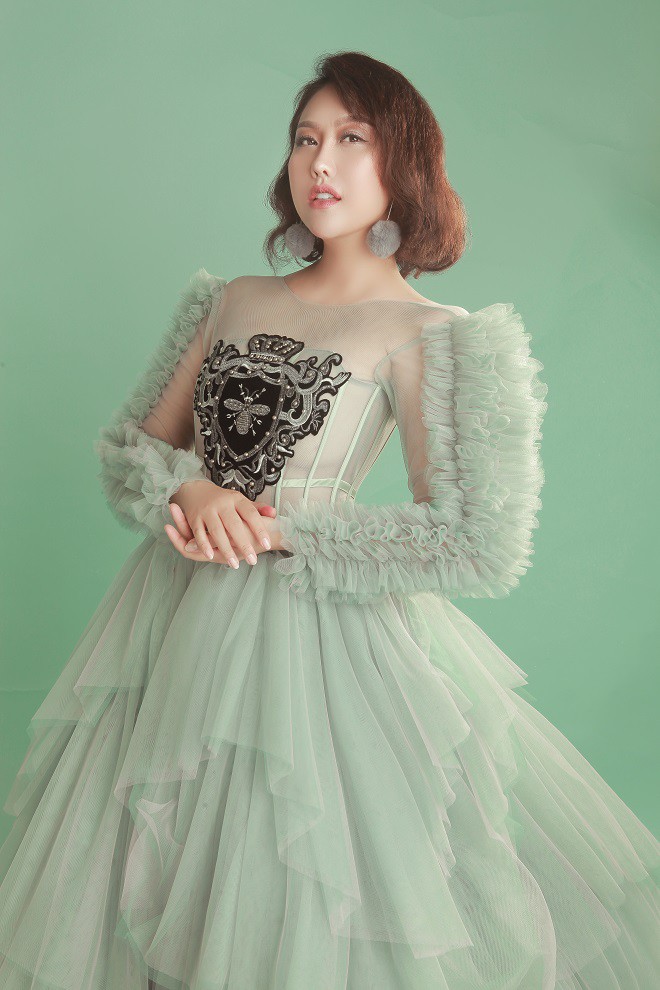 Không còn nghiện khoe body, Phi Thanh Vân nhẹ nhàng tới bất ngờ-2