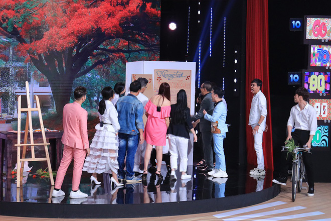 MC Quyền Linh nghẹn ngào tiết lộ: Nhà tôi cháy, mọi thứ cháy hết, chẳng còn gì-1