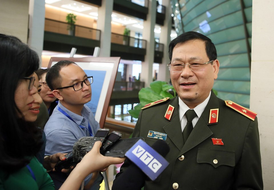 Hé lộ cặp vợ chồng môi giới trong đường dây vụ 39 người chết ở Anh-1