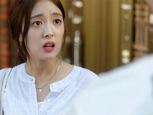 Chồng dắt đứa trẻ lũn chũn về rồi nói 