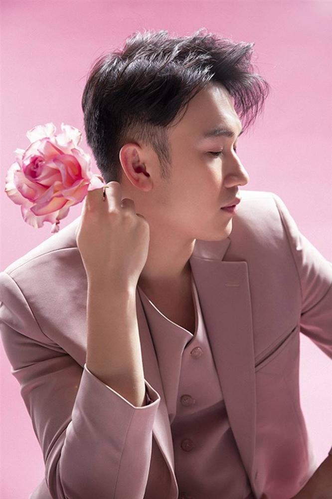 Dương Triệu Vũ hớp hồn người xem với phong cách ngọt ngào tựa hoàng tử hoa-5